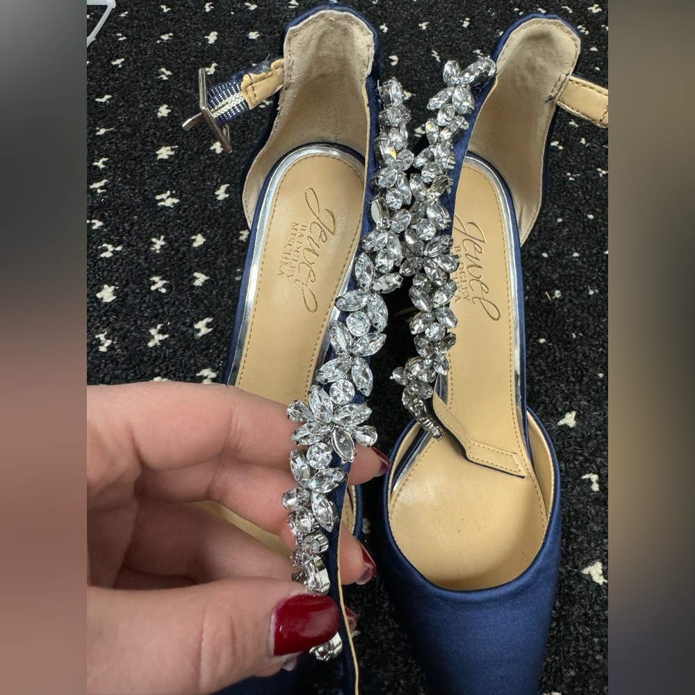 Jewel by Badgley Mischka Block Heels size 6 - Picture 3 of 11